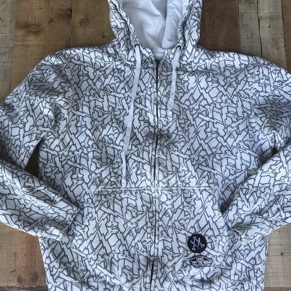 vans off the wall hoodie